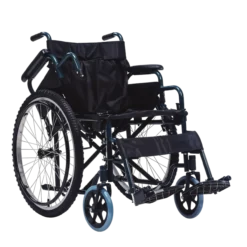 Silla de Ruedas 18" Verde Todo Terreno con Descansabrazo y Descansapiés Abatible